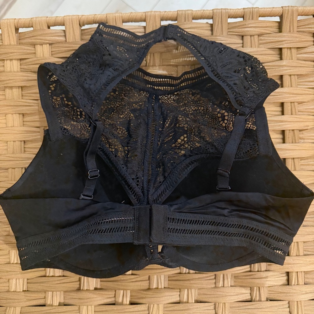 Victoria's Secret Black Push up Bra Very Sexy Crochet Lace Removbl High Neck 32D - Picture 4 of 5